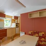別荘 Mobilhome Erable Avec Terrasse 4 P Saint-Martial-de-Nabirat