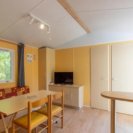 Mobilhome Erable Avec Terrasse 4 P * Saint-Martial-de-Nabirat